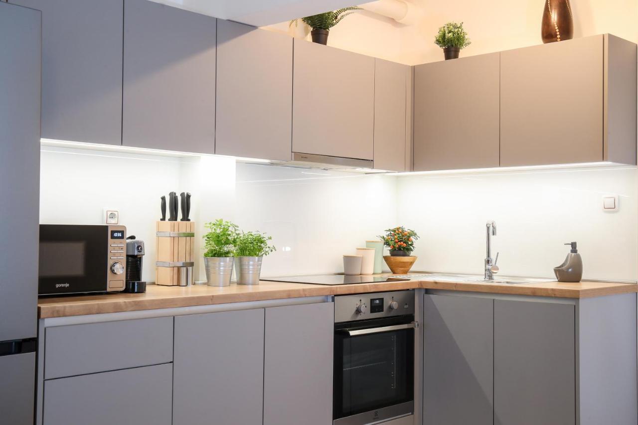 Nusha's Place Apartment *